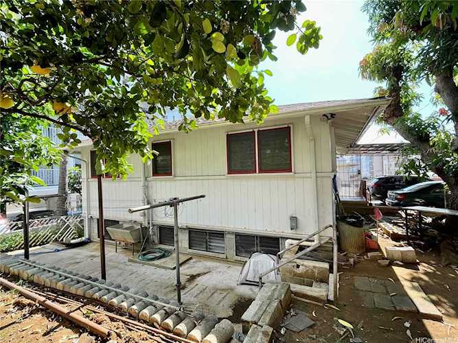 1509 Emerson Street Honolulu, HI 96813