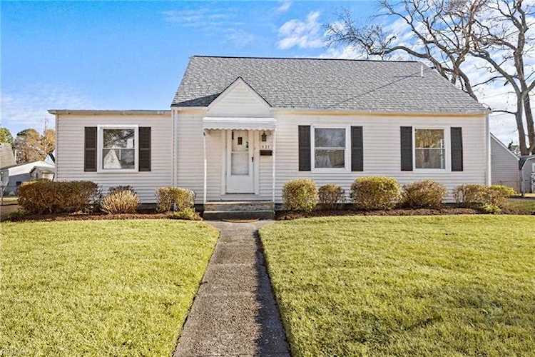 421 Fresh Meadow Rd Norfolk, VA 23503
