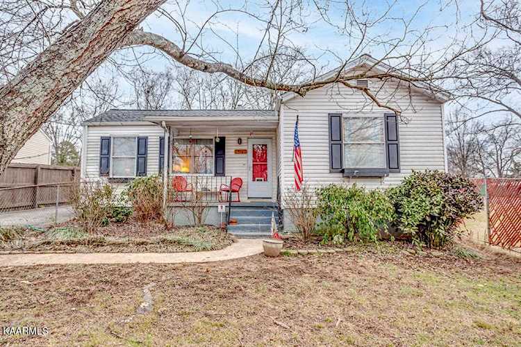 414 W Young High Pike Knoxville, TN 37920