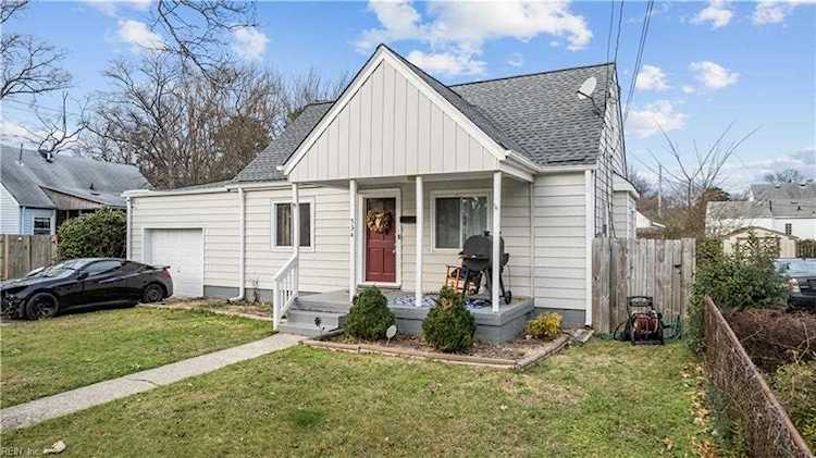 534 Sterling St Norfolk, VA 23505
