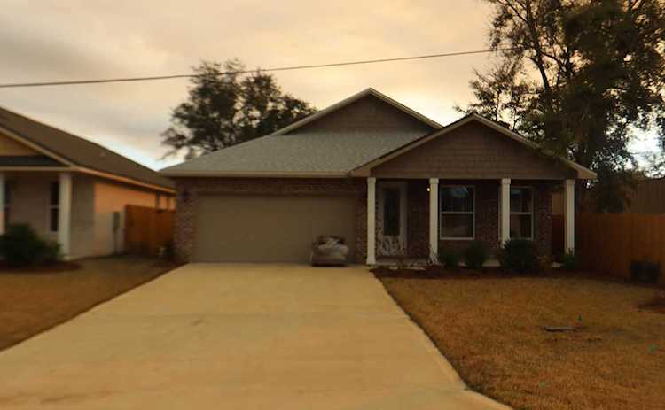 24 10th Avenue Shalimar, FL 32579