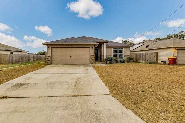 5881 Fairlands Rd Milton, FL 32583