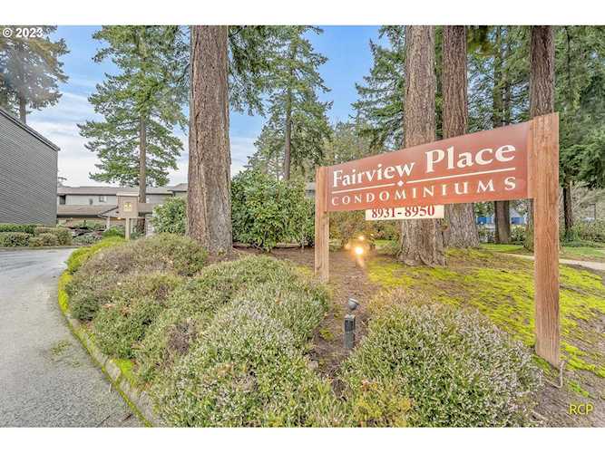8936 SW Fairview PL Tigard, OR 97223