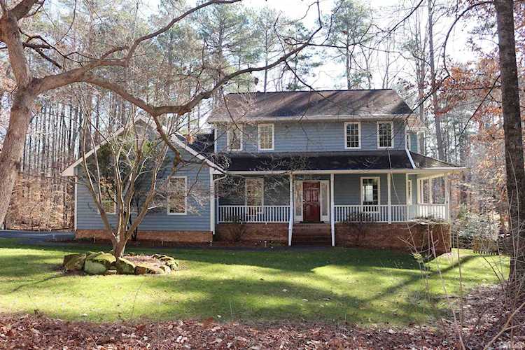 48 Woodcreek Court Chapel Hill, NC 27516