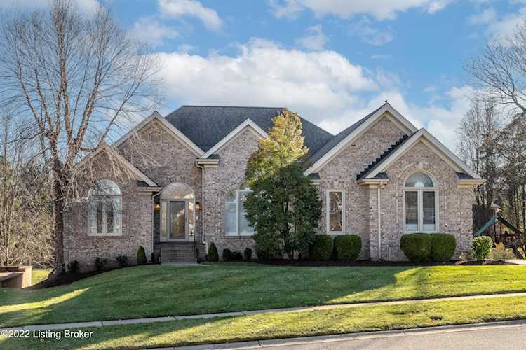 3906 Woodmont Park Ln Louisville, KY 40245 MLS 1629140