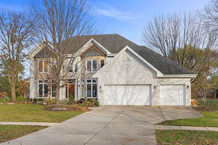 1817 Darien Club Dr Darien, IL 60561