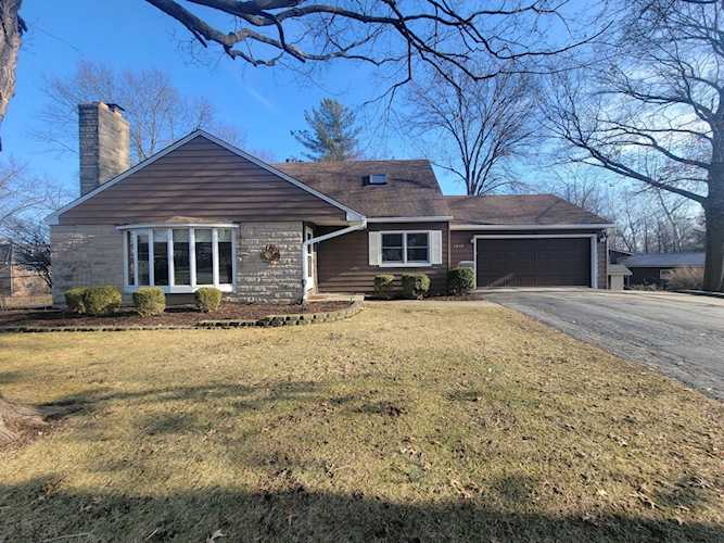 1230 Gladys Ave Morris, IL 60450