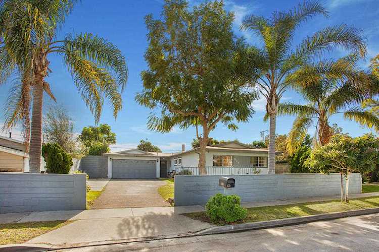 835 Joann St Costa Mesa, CA 92627