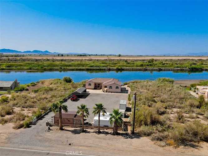 151693 Rio Vista Dr Big River, CA 92242
