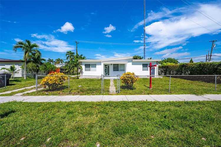 2551 SW 53rd Ave Miramar, FL 33023