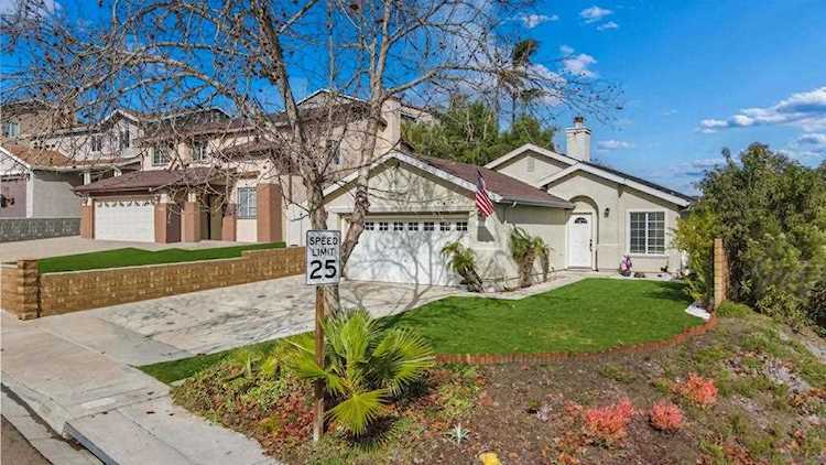 13374 Morning Glory Drive Lakeside, CA 92040