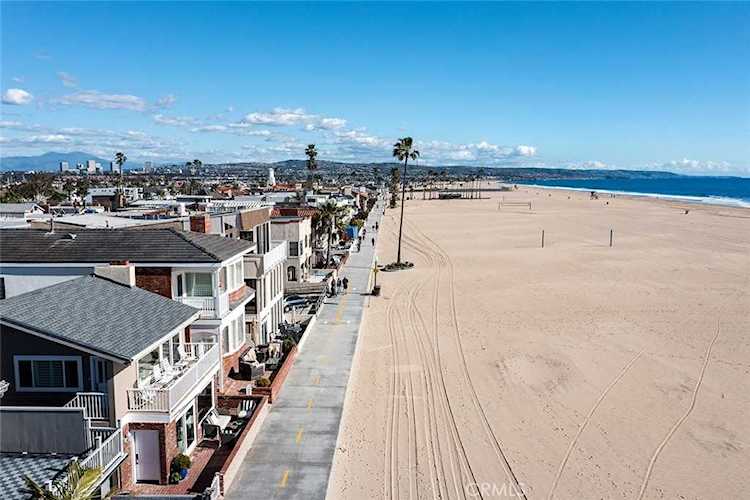 1706 W Oceanfront Newport Beach, CA 92663