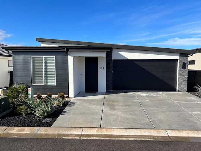 142 S Desert Sage LN Washington, UT 84780 home for sale, MLS#23-238288 - Erika Rogers Photo 1
