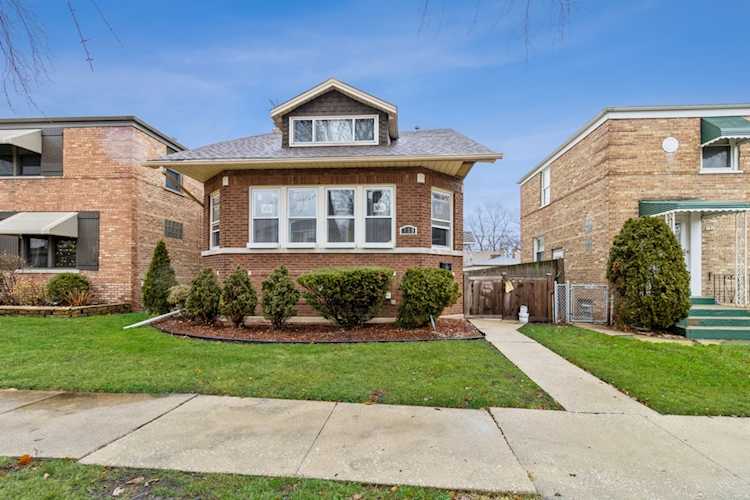 759 Portsmouth Ave Westchester, IL 60154