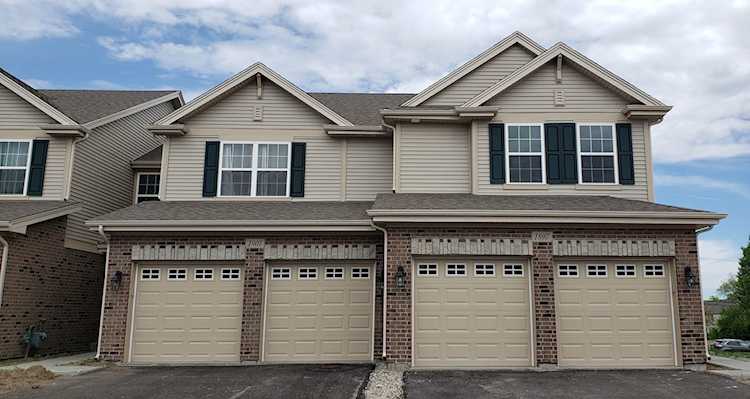 2084 Canyon Creek Ct Aurora, IL 60503