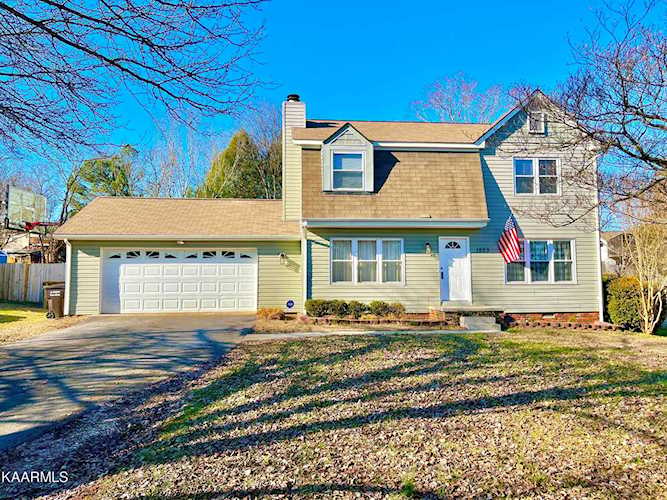 1823 Penwood Dr Knoxville, TN 37922