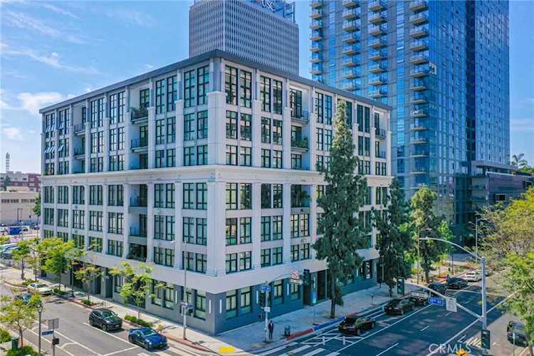1100 S Grand Ave #A307 Los Angeles, CA 90015