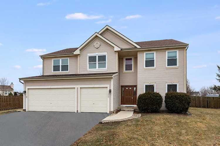 709 N Sparkle Ct Oswego, IL 60543