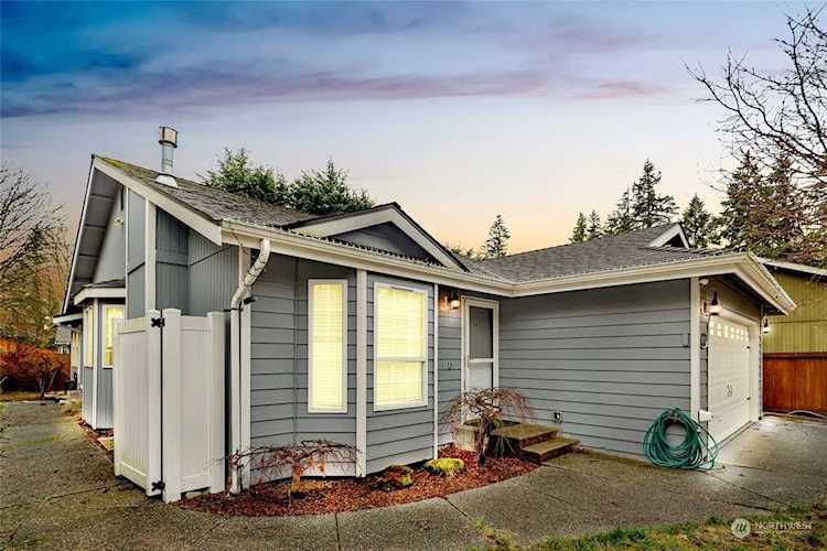 19911 SE 260th Ct Covington, WA 98042