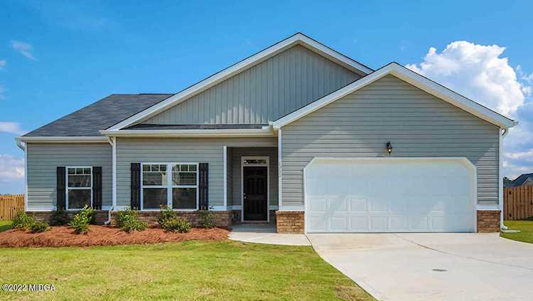110 Taylor Woods Bonaire, GA 31005
