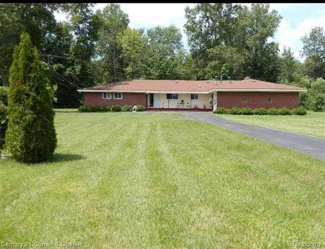 13090 Rawsonville Rd Augusta Twp, MI 48111