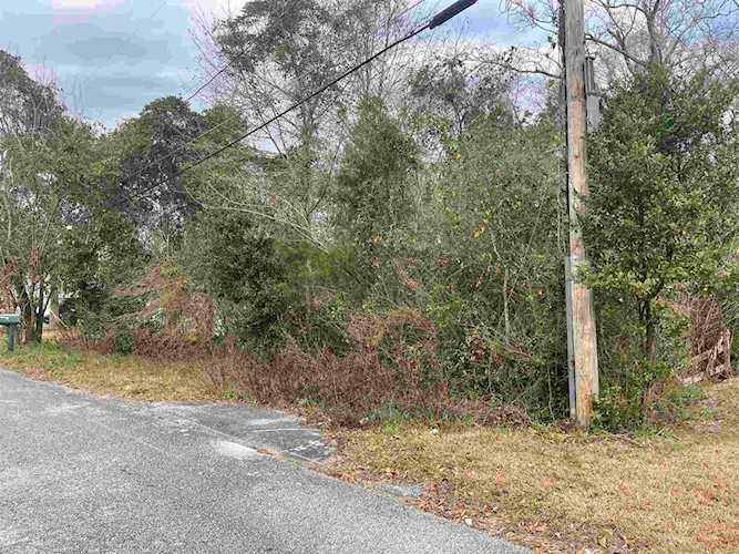 708 Escambia Ave Cantonment, FL 32533
