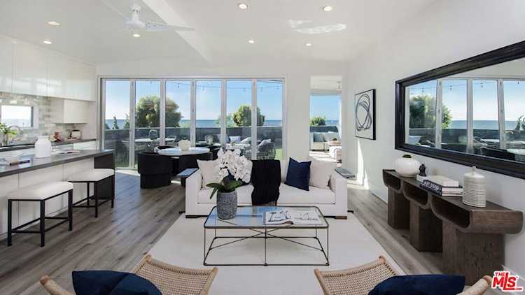 16321 B Pacific Coast Pacific Palisades, CA 90272