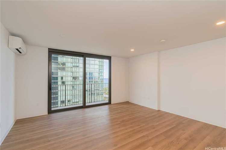 987 Queen Street #3512 Honolulu, HI 96814