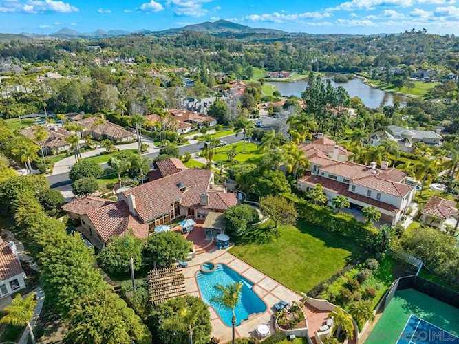 6437 Calle Del Alcazar Rancho Santa Fe, CA 92067