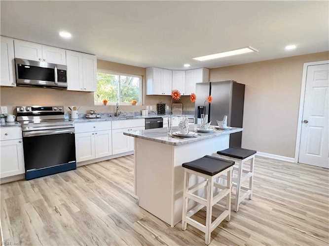 902 Mineo Ln Portsmouth, VA 23701