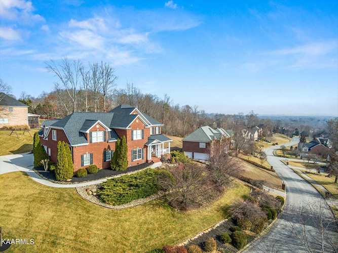 724 Whispering Hills Ln Knoxville, TN 37934