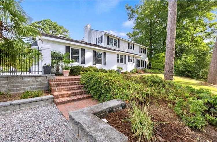 492 Goodspeed Rd Virginia Beach, VA 23451