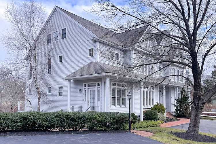 430 South Main Street #4 Cohasset, MA 02025