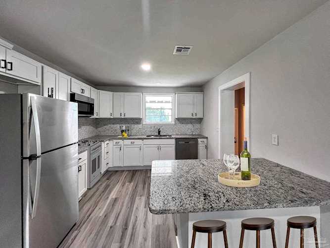 1505 W Yonge St Pensacola, FL 32501 | MLS 618668 Photo 1