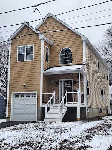 5 Maranda Worcester, MA 01604 | MLS 73072617 Photo 1