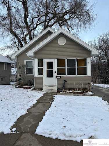 2011 N 48th St Omaha, NE 68104