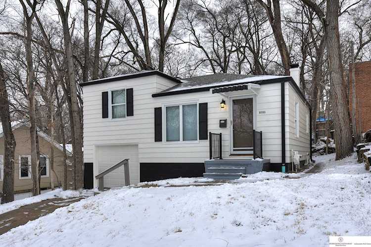 3705 N 43 St Omaha, NE 68111