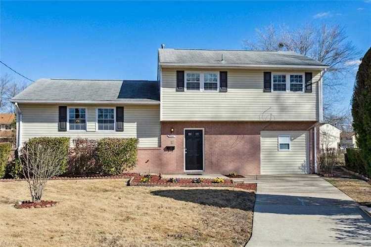 3301 Chalmers Ct Hampton, VA 23666