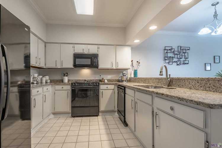 12334 S Harrells Ferry Rd #8-D Baton Rouge, LA 70816