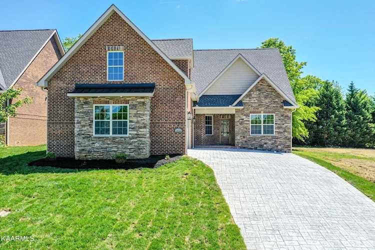 1572 Tsuga Dr Alcoa, TN 37701