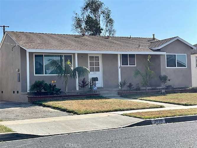 2028 W 154th St Gardena, CA 90249