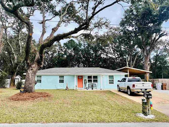 4516 Brian St Pace, FL 32571