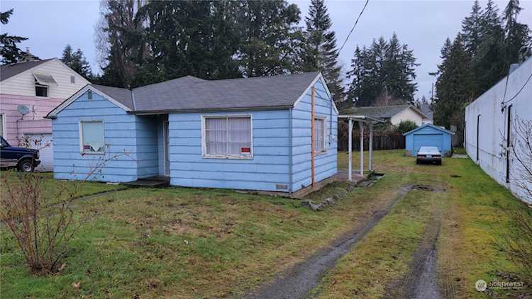 15514 Midvale Ave N Shoreline, WA 98133