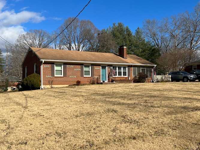 369 Hilltop Dr Madison Heights, VA 24572