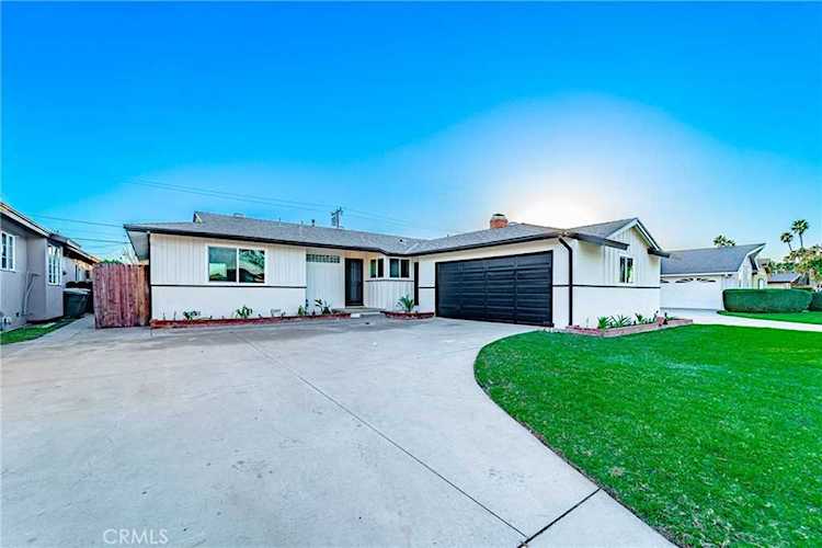 1540 W Brande Ave Anaheim, CA 92802