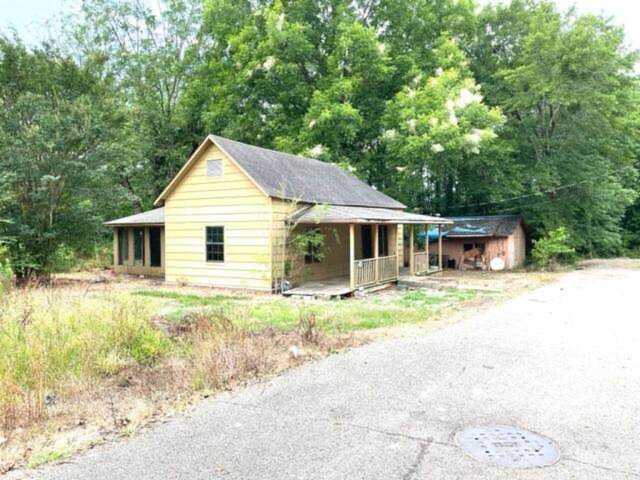 133 Cottonmill Vlg West Point, MS 39773