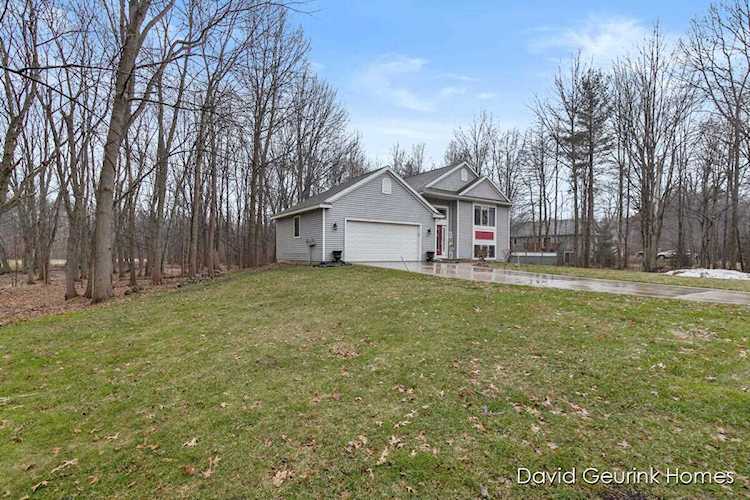 13644 Hidden Acres Dr Holland, MI 49424 | MLS 23001751 Photo 1