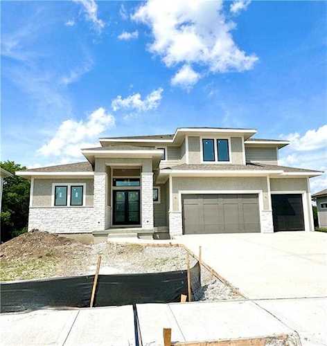 17045 Bluejacket St Overland Park, KS 66221