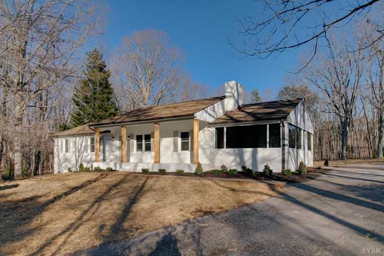 812 Bear Creek Rd Rustburg, VA 24588