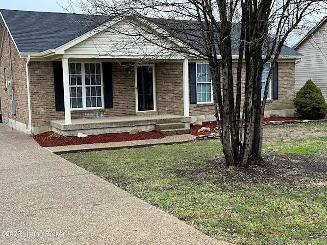 205 Tecumseh Dr Shepherdsville, KY 40165